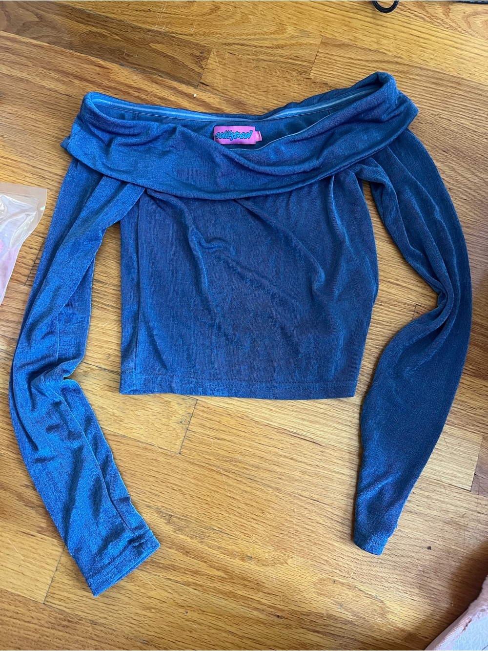 Edikted Navy Blue Off-Shoulder Crop Top
